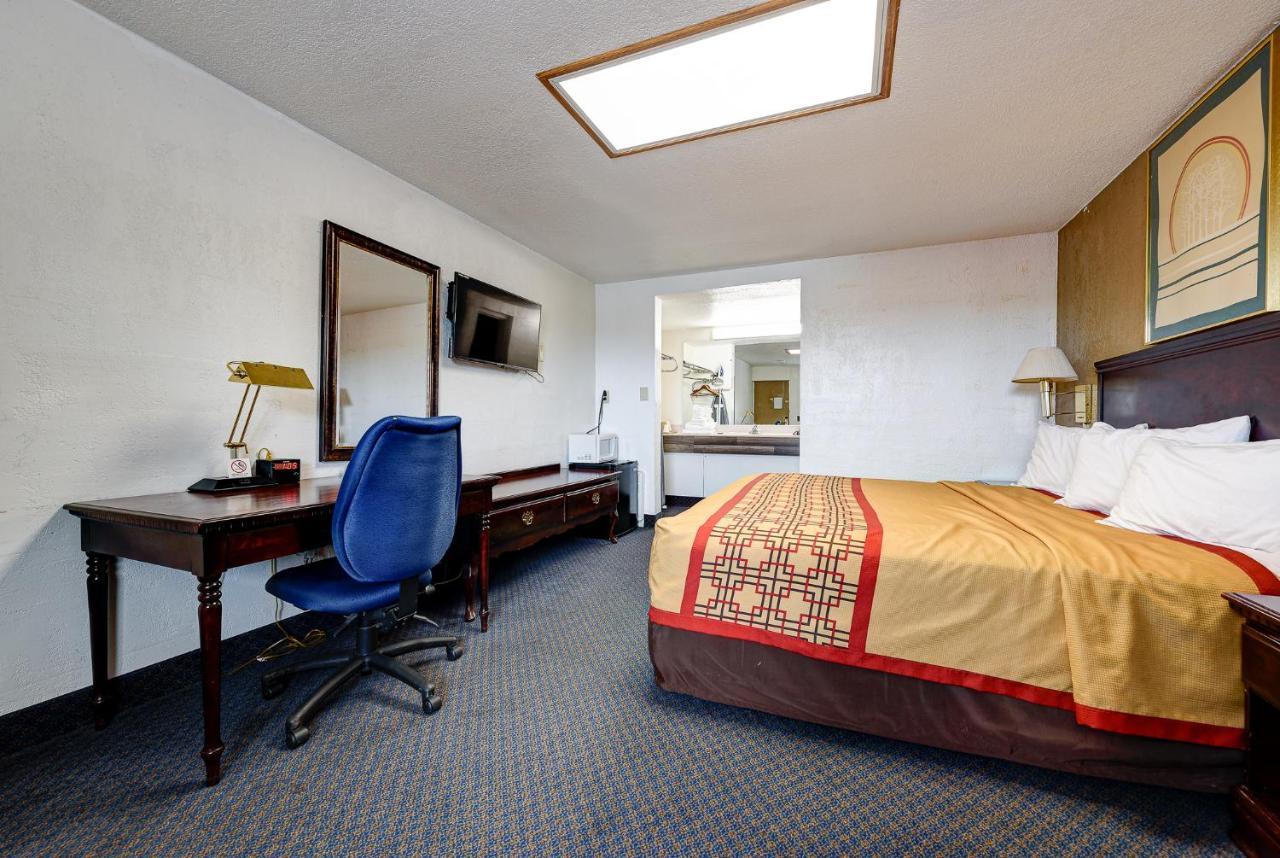 Guest Inn רוג'רס מראה חיצוני תמונה
