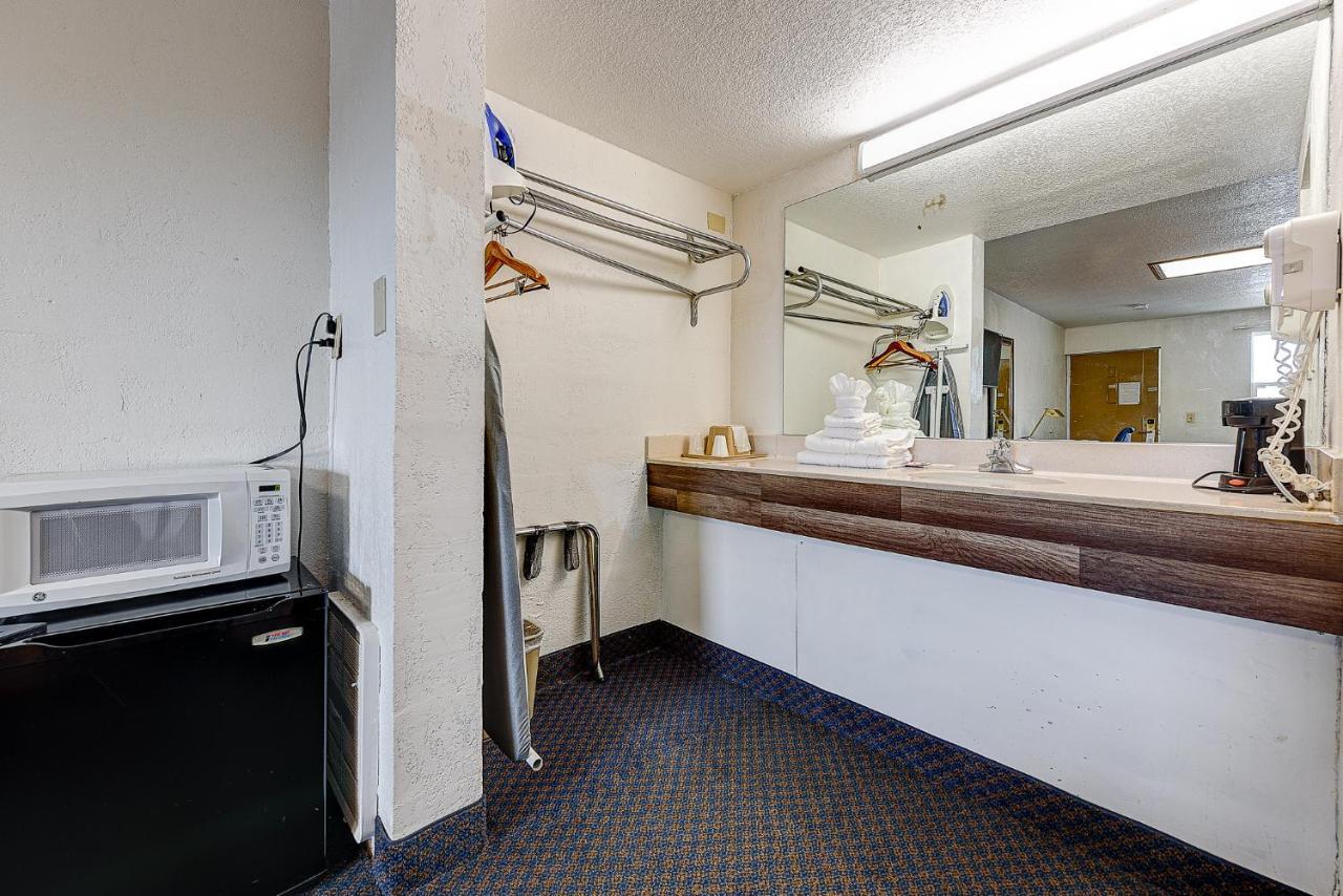 Guest Inn רוג'רס מראה חיצוני תמונה