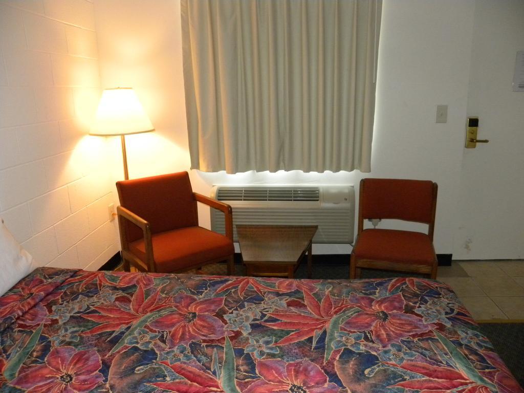 Guest Inn רוג'רס מראה חיצוני תמונה