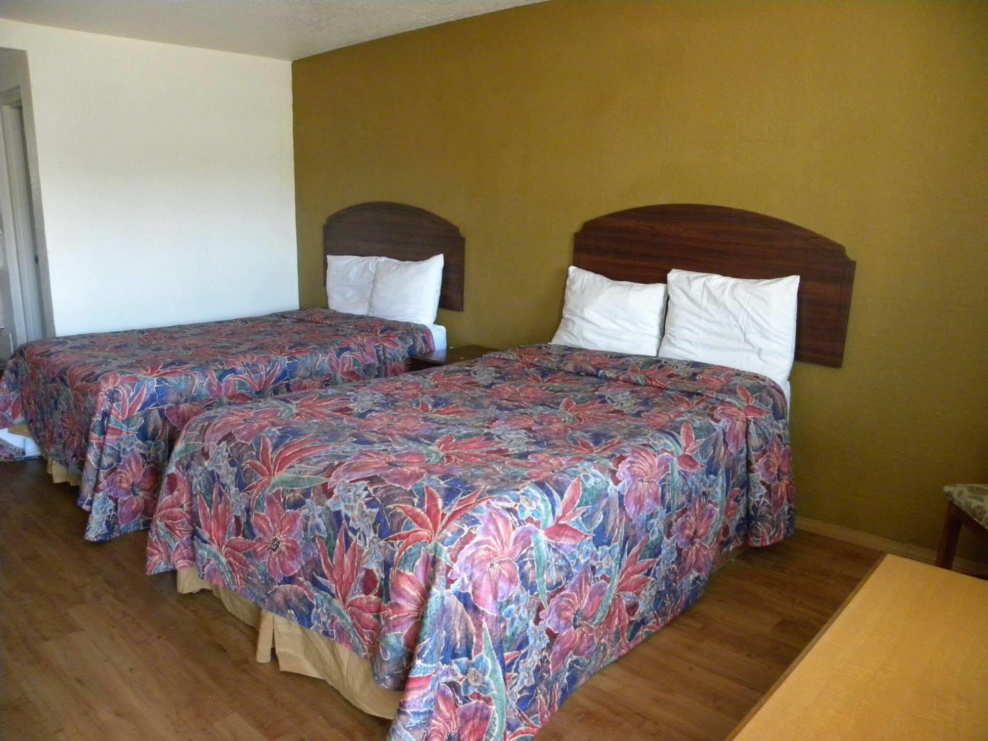 Guest Inn רוג'רס מראה חיצוני תמונה