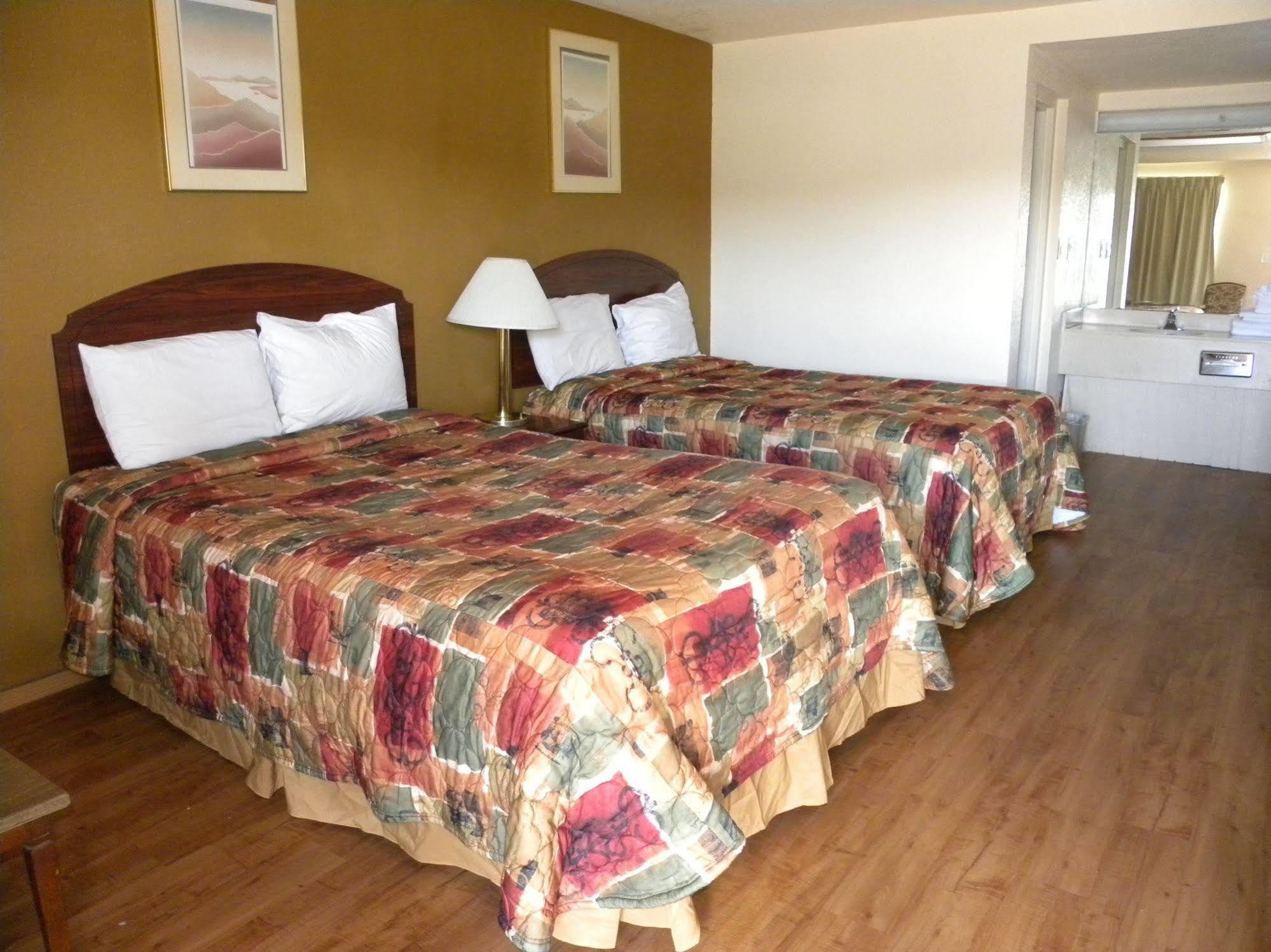 Guest Inn רוג'רס מראה חיצוני תמונה
